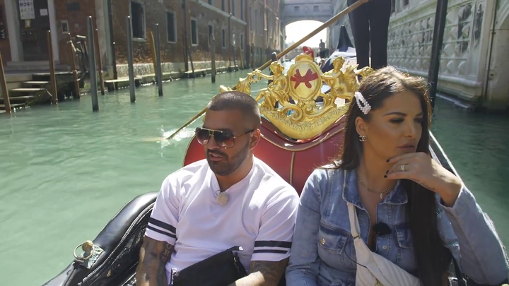 Instaqueen - gondola